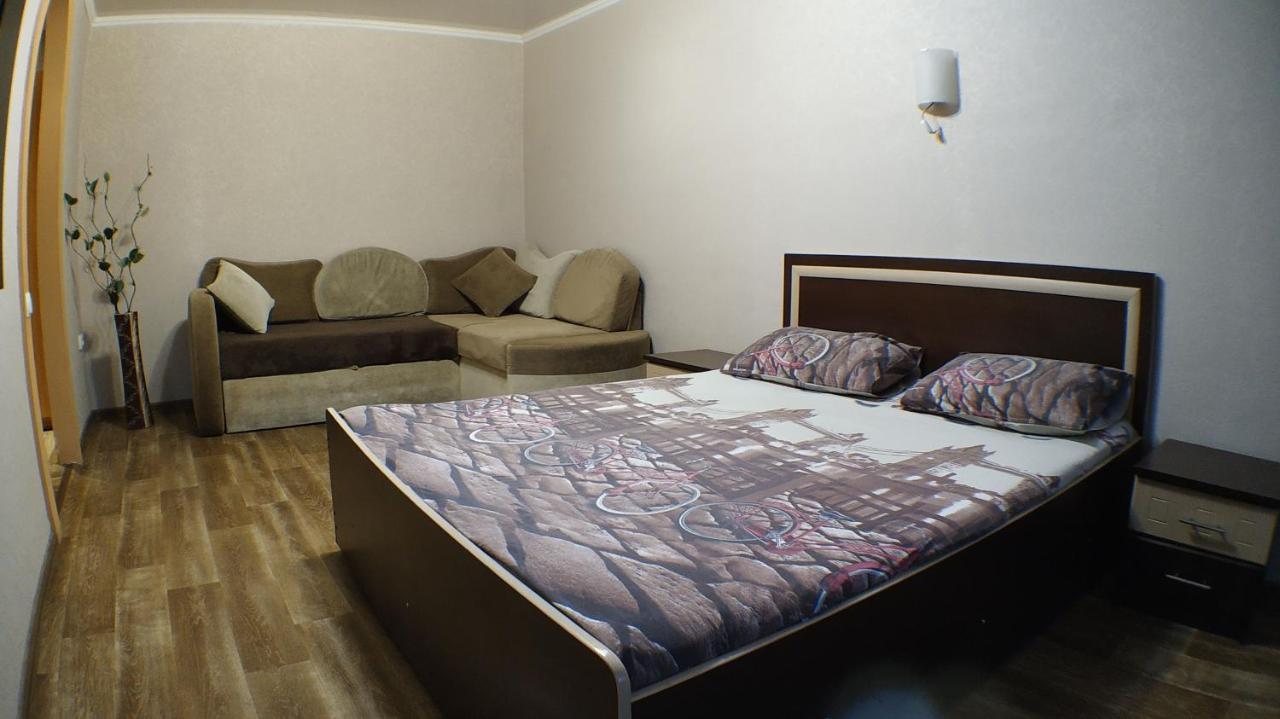 Апартаменты В Центре Металлургов 27 Kr Apartments Krivoj Rog Eksteriør bilde